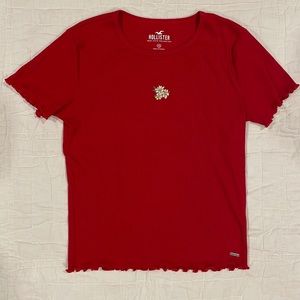Hollister Daisy ruffle tee